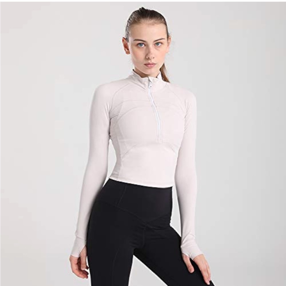 NWOT - Women's Cropped Workout Jacket 1/2 Zip Pullover Running Athletic Outwear.